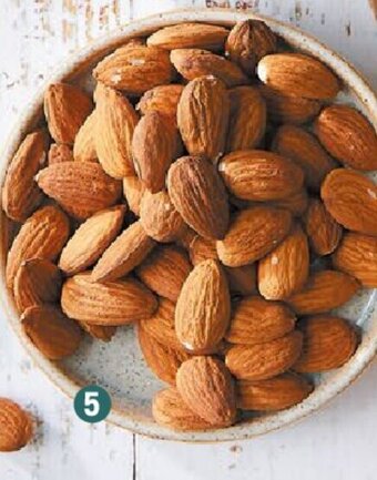 Amandes natures décortiquées