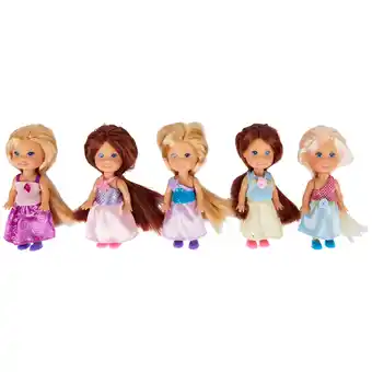 Action poupées chloe girlz