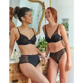 Auchan Ligne essentiel dentelle inextenso offre
