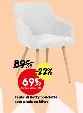 Maxi Bazar Fauteuil Betty bouclette avec pieds en hêtre offre