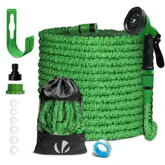 Bricomarché Vounot tuyau d’arrosage extensible 30m avec accessoires vert offre