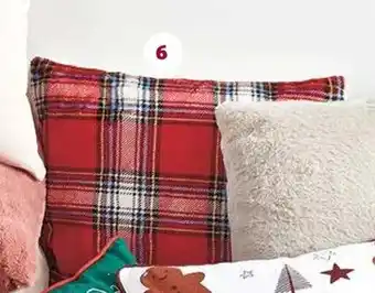 Auchan COUSSIN ÉCOSSAIS 45X45 CM ACTUEL offre
