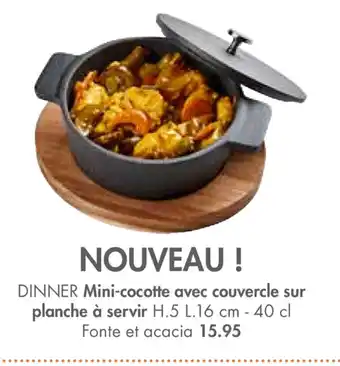 Dinner Mini-Cocotte Avec Couvercle Sur Planche À Servir