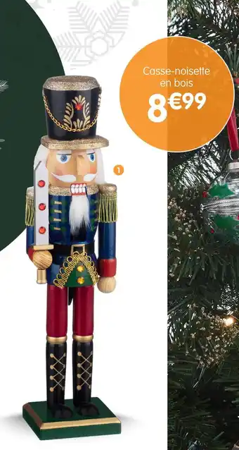 b&m Casse-noisette en bois offre