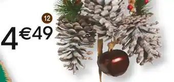 Cora x Carrefour Suspension “pommes de pin et grelots” offre