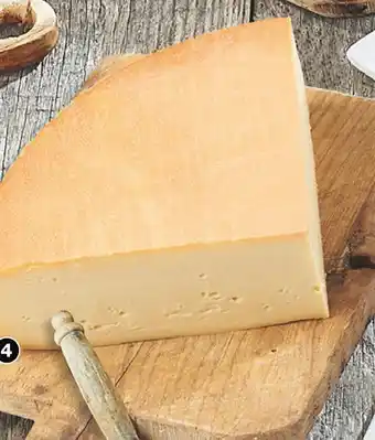 Cora x Carrefour Raclette au lait de montagne 28 % de m.g offre