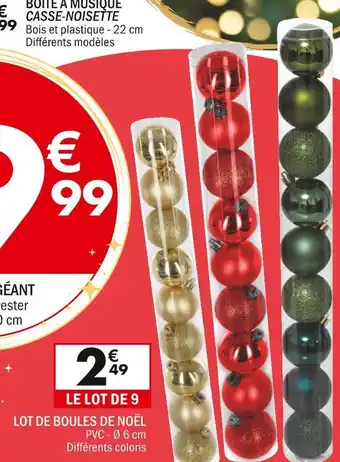 La Foir'Fouille Lot de boules de noël offre