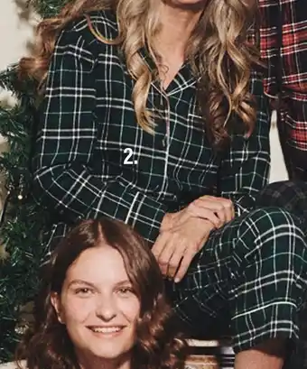 Monoprix Pyjama en tartan vert et marine offre