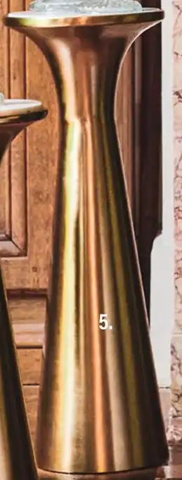 Monoprix Bout de canapé conique en métal doré et marbre blanc offre