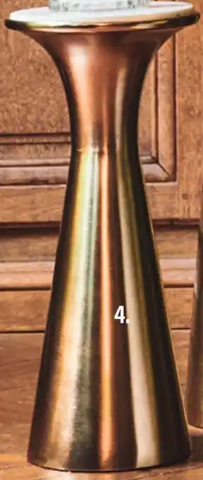 Monoprix Bout de canapé conique en métal doré et marbre blanc offre