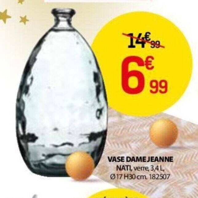 Promo VASE DAME JEANNE NATI chez BUT
