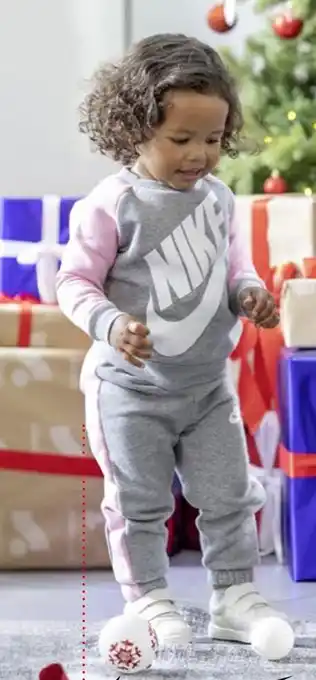 Promo Nike survetement bebe chez Intersport