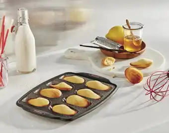 Géant Casino Bon plan sur les moules CRISPYBAKEen silicone gris offre