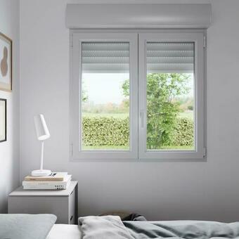 Brico Dépôt Fenêtre PVC blanche 2 vantaux oscillo-battante + volet roulant intégré - h.75 x L.120 cm offre