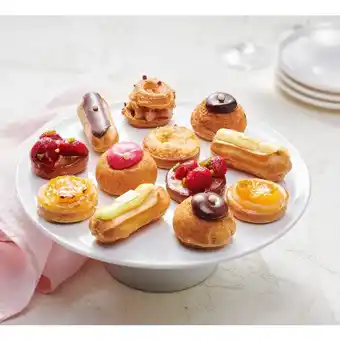 Carrefour 16 petits fours offre