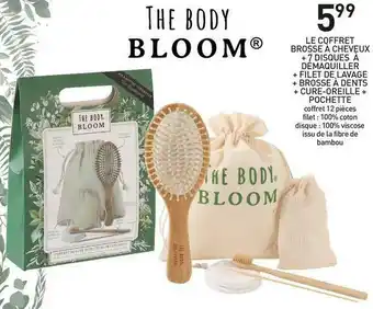 Stokomani Le coffret brosse à cheveux + 7 disques à démaquiller + filet de lavage + brosse à dents + cure-oreille + pochette offre