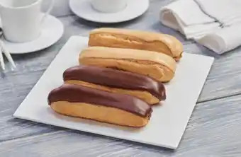 Carrefour Assortiment de 2 éclairs au chocolat et 2 éclairs au café offre