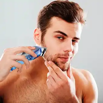Auchan Becker shaves & trims tondeuse sans fil cheveux et barbe blue motion offre
