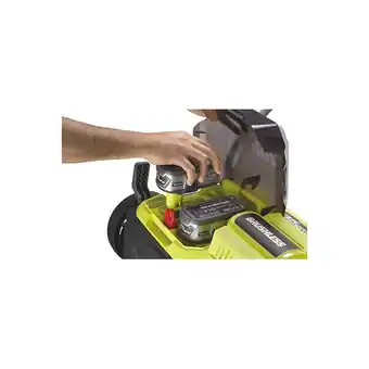Bricomarché Scarificateur ryobi 2 x 18v lithiumplus fusion brushless - diamètre 35 cm - 55l - 2 batteries 4.0 ah - 1 chargeur rapide ry18 offre