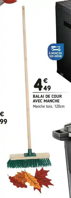 Balai de cour avec manche