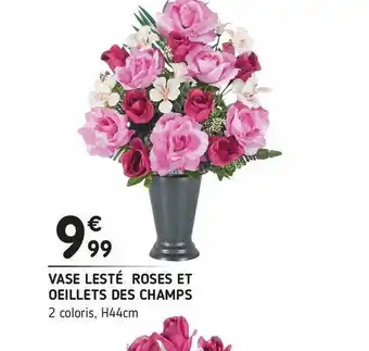 Vase lesté roses et oeillets des champs