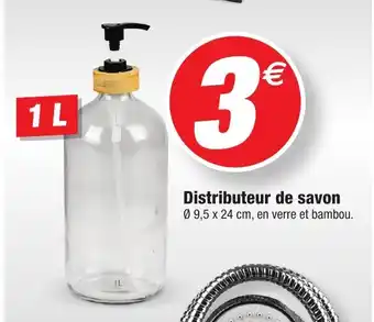 Bazarland Distributeur de savon Ø 9,5 x 24 cm, en verre et bambou. offre