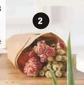 Super U BOUQUET FLEURS SECHEES offre