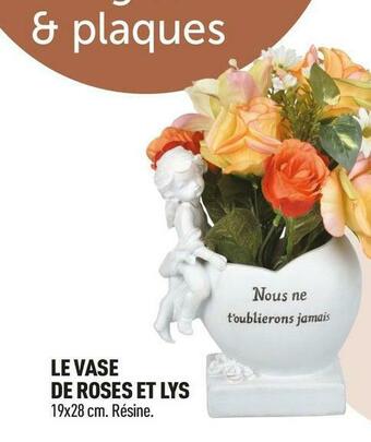 Le vase de roses et lys