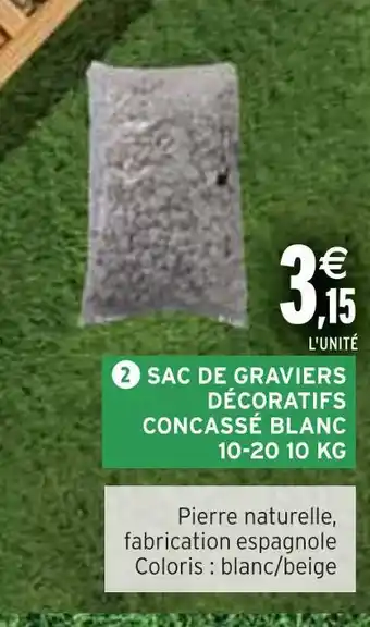 Intermarché SAC DE GRAVIERS DÉCORATIFS CONCASSÉ BLANC 10-20 10 KG offre