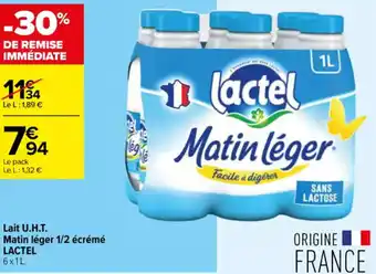 Carrefour Contact Lait U.H.T. Matin léger 1/2 écrémé offre