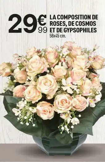 Centrakor La composition de roses, de cosmos et de gypsophiles offre