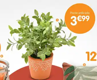 Plante artificielle dans pot