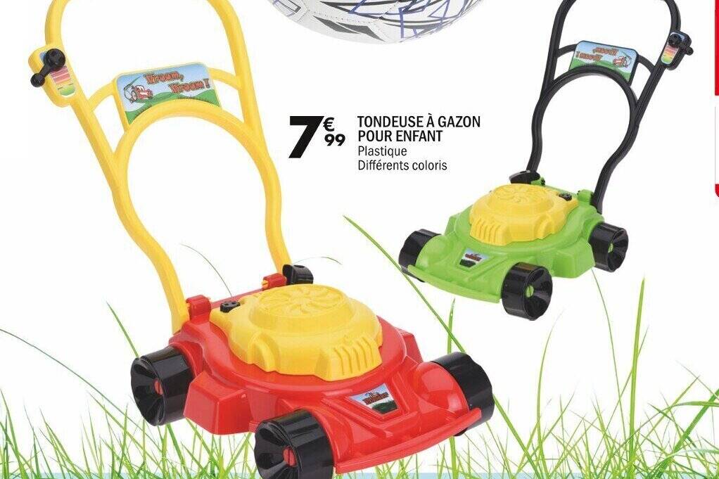 Promo TONDEUSE À GAZON POUR ENFANT chez La Foir'Fouille