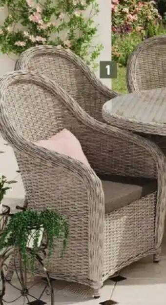 1 FAUTEUIL ROMANTIQUE
