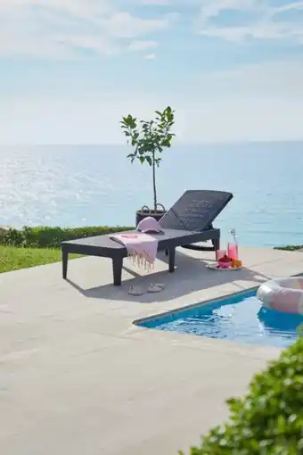 Carrefour KETER Bain de soleil Marie offre