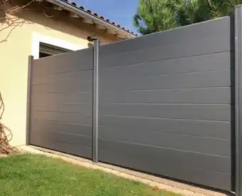 Brico Dépôt Lame de clôture aluminium grise offre
