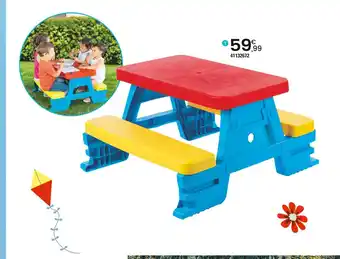 JouéClub TABLE DE PIQUE-NIQUE POUR 4 ENFANTS offre