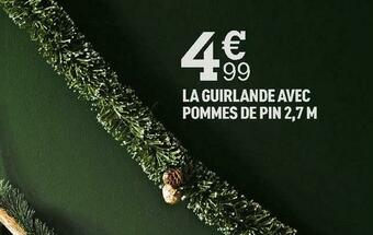 La guirlande avec pommes de pin