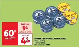 Petit navire - thon entier naturel