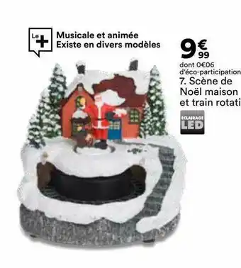 Scène De Noël Maison Et Train Rotati