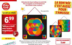 Tableau créatif avec formes magnétiques