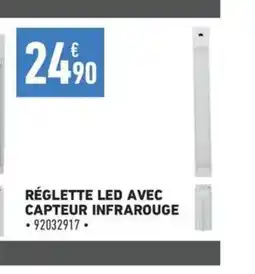 Brico Cash RÉGLETTE LED AVEC CAPTEUR INFRAROUGE offre