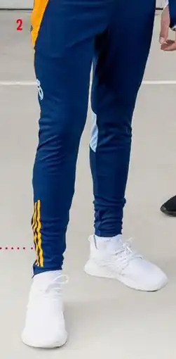 Intersport adidas / REAL MADRID PANTALON D’ENTRAÎNEMENT DE FOOTBALL REAL MADRID Adulte offre