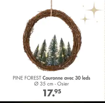 Pine Forest Couronne Avec 30 Leds