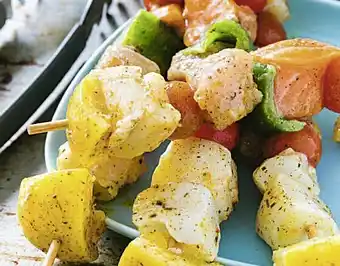 Casino Supermarchés Brochettes de Saumon ou Cabillaud/ Saumon ou Thon/Encornet offre
