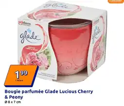 Action Glade Bougie parfumée Glade Lucious Cherry & Peony offre