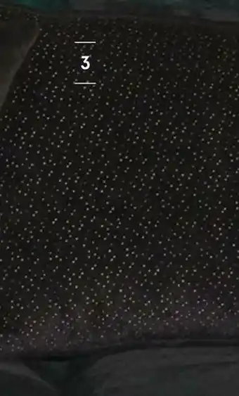 Monoprix Coussin velours imprimé pois offre