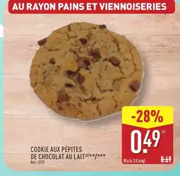 ALDI Cookie aux pépites de chocolat au lait offre