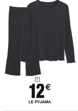 Carrefour Pyjama long femme offre