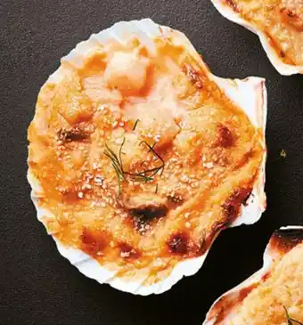 4 Coquilles St-Jacques*(Noix 60%) Sauce Au Cognac Fine Champagne